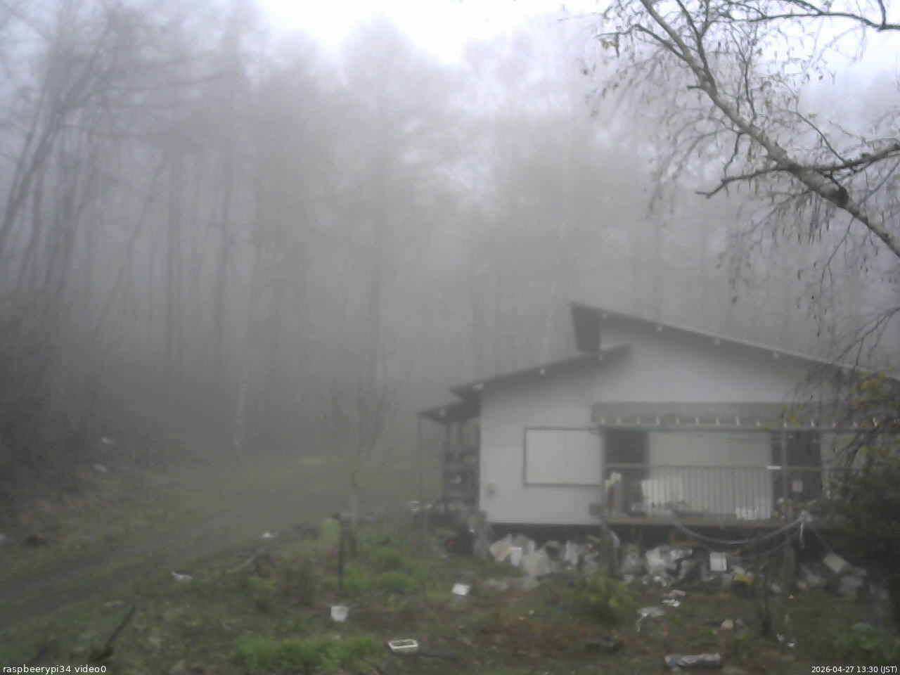 長野県菅平高原 ゆたか山荘 西側(坂上) 2026/04/27 13:30