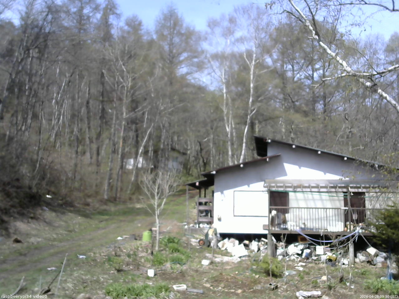 長野県菅平高原 ゆたか山荘 西側(坂上) 2026/04/28 09:30