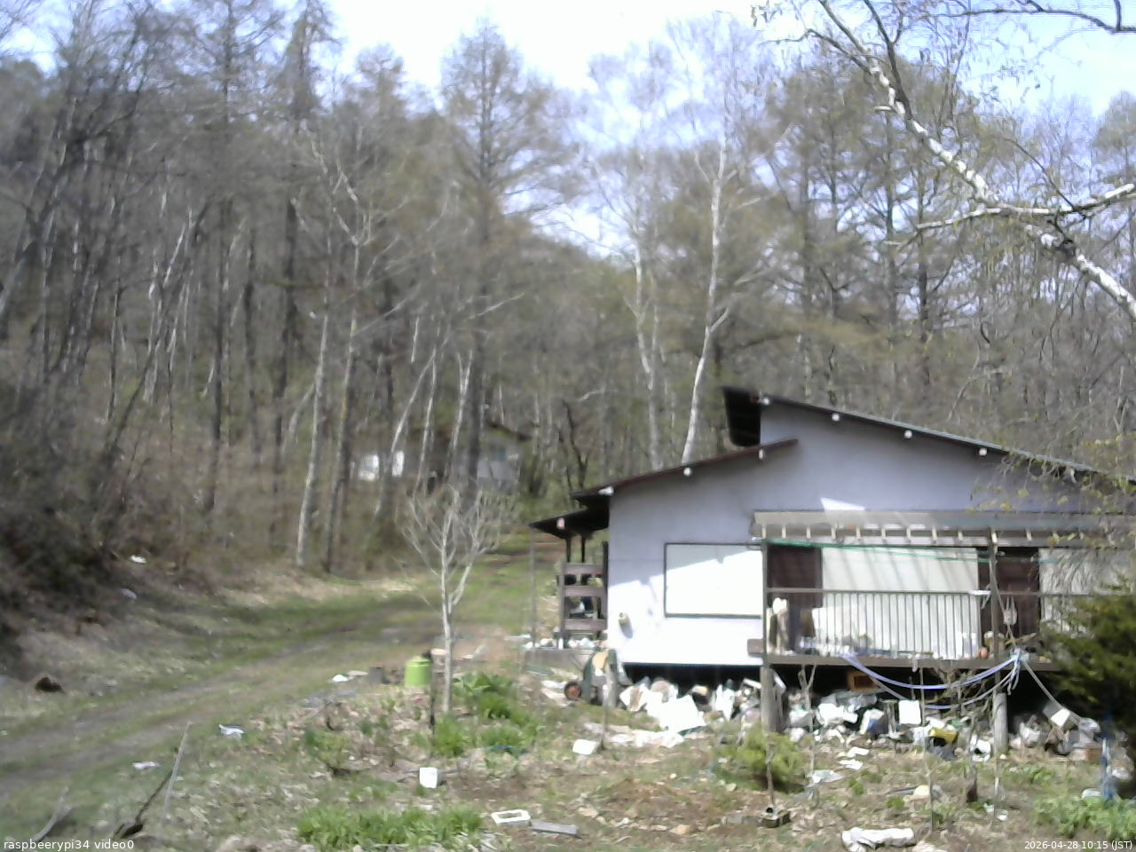 長野県菅平高原 ゆたか山荘 西側(坂上) 2026/04/28 10:15