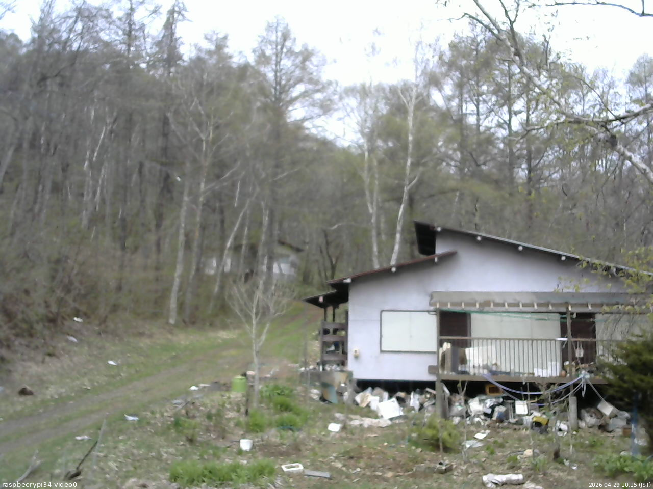 長野県菅平高原 ゆたか山荘 西側(坂上) 2026/04/29 10:15