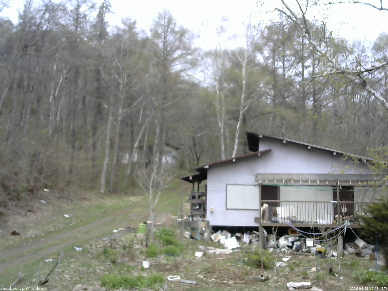 長野県菅平高原 ゆたか山荘 西側(坂上) 2026/04/29 10:45