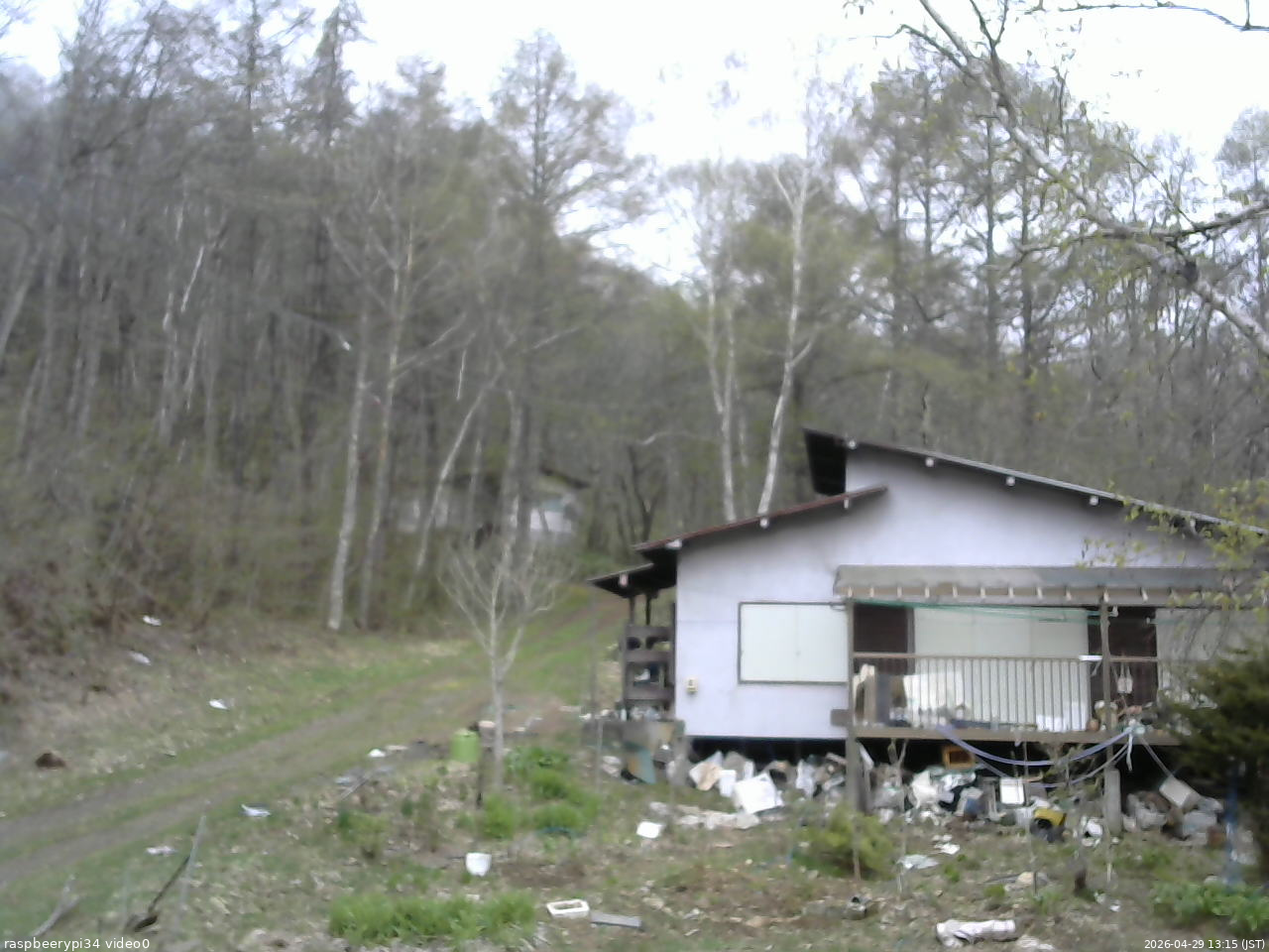 長野県菅平高原 ゆたか山荘 西側(坂上) 2026/04/29 13:15