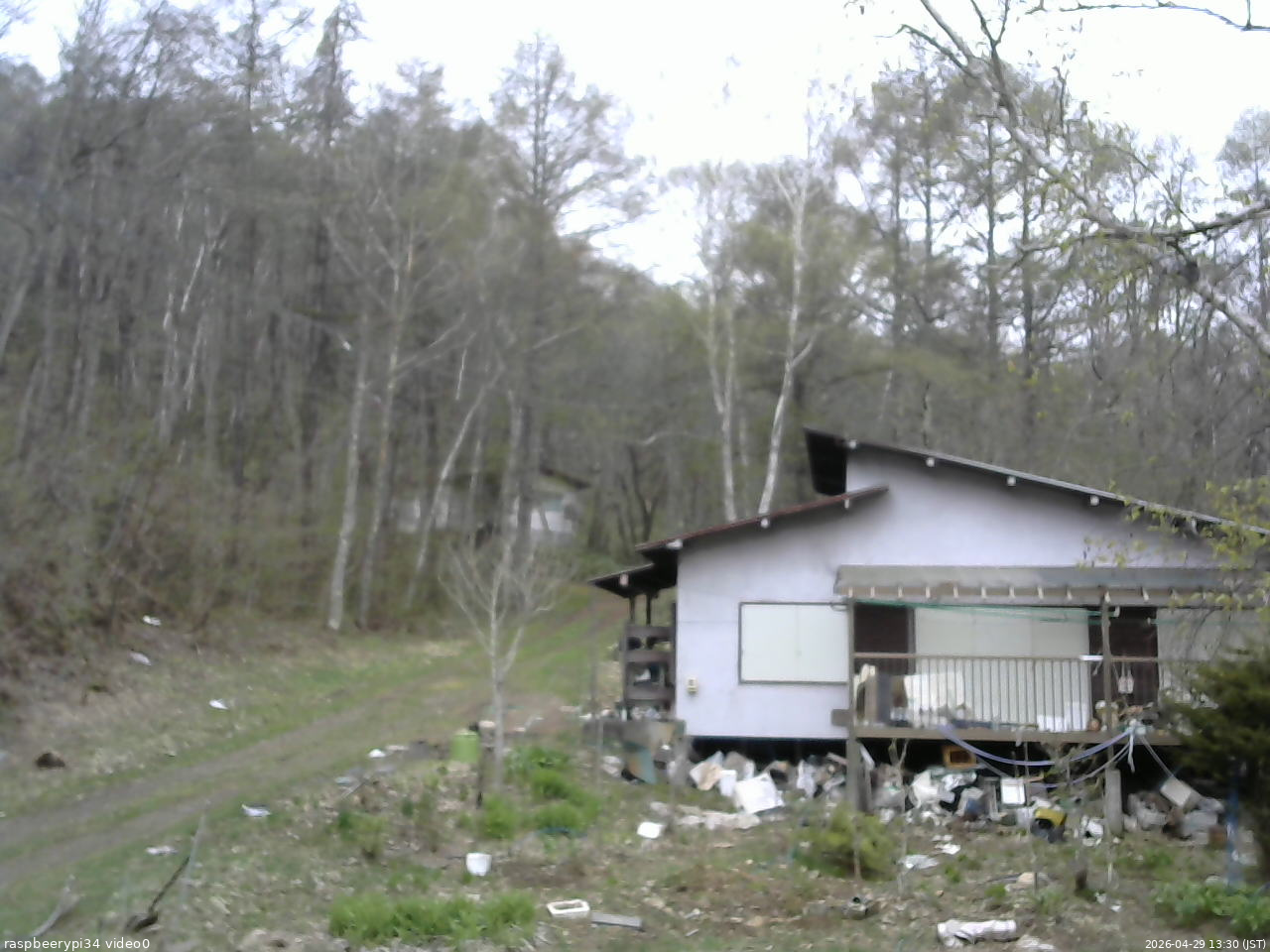長野県菅平高原 ゆたか山荘 西側(坂上) 2026/04/29 13:30