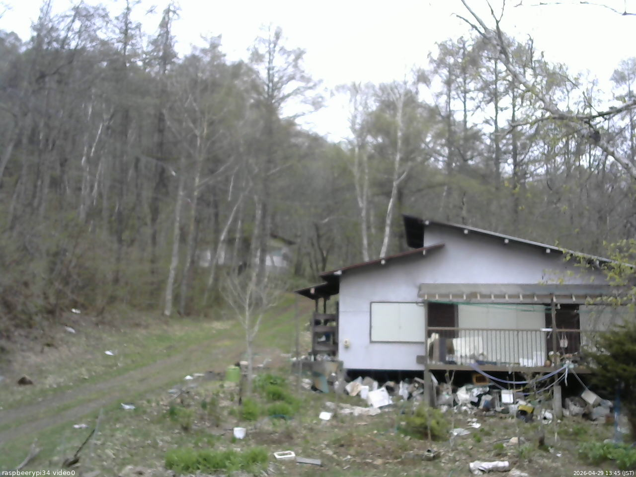 長野県菅平高原 ゆたか山荘 西側(坂上) 2026/04/29 13:45