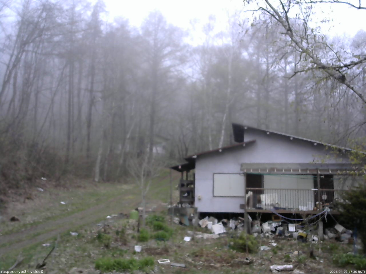 長野県菅平高原 ゆたか山荘 西側(坂上) 2026/04/29 17:30