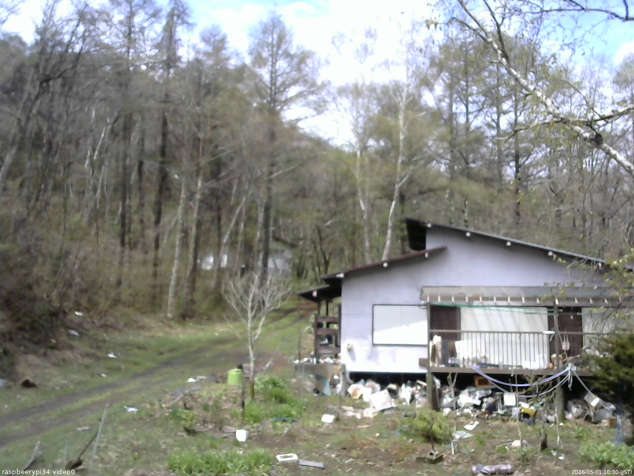 長野県菅平高原 ゆたか山荘 西側(坂上) 2026/05/01 10:30