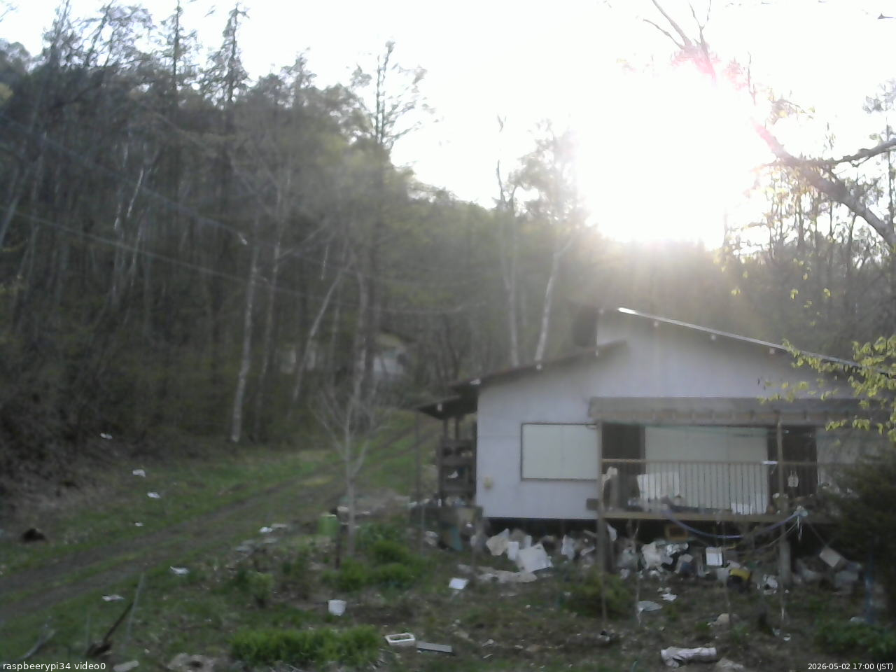 長野県菅平高原 ゆたか山荘 西側(坂上) 2026/05/02 17:00