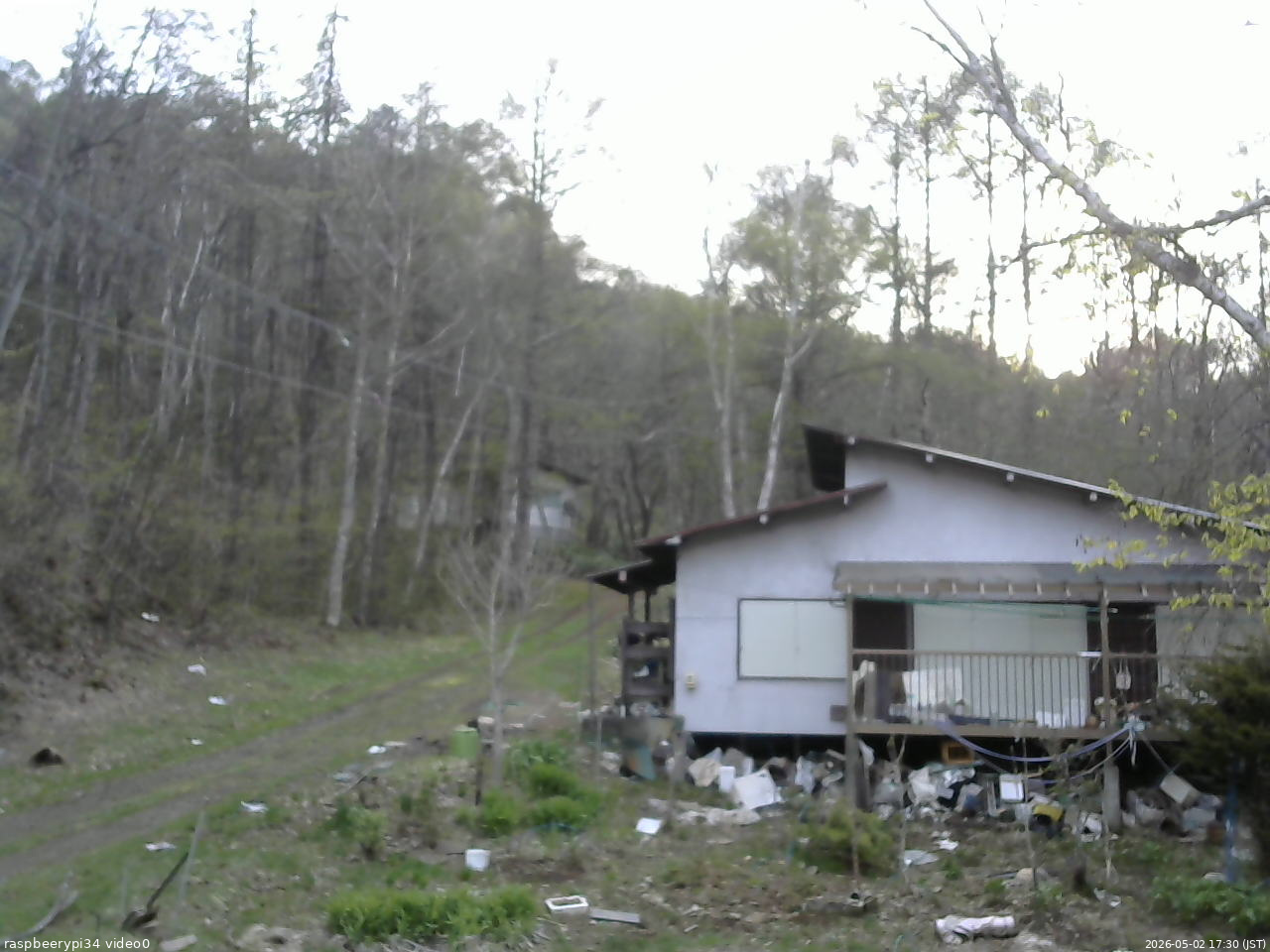 長野県菅平高原 ゆたか山荘 西側(坂上) 2026/05/02 17:30
