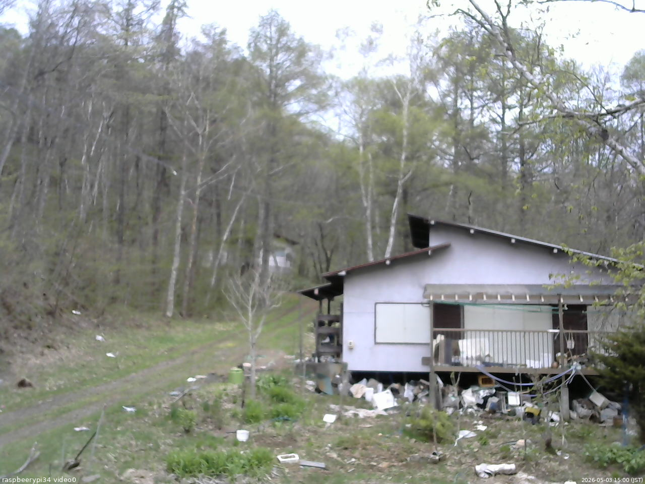 長野県菅平高原 ゆたか山荘 西側(坂上) 2026/05/03 15:00