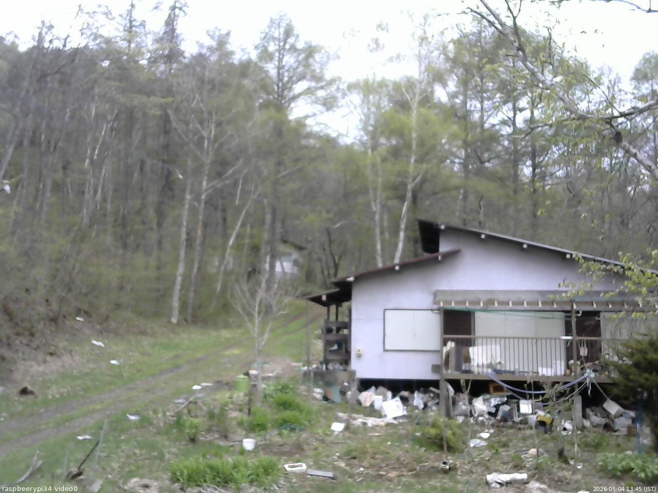 長野県菅平高原 ゆたか山荘 西側(坂上) 2026/05/04 13:45