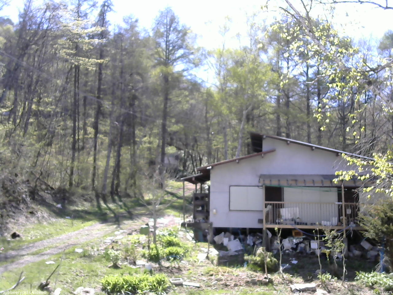長野県菅平高原 ゆたか山荘 西側(坂上) 2026/05/05 14:15