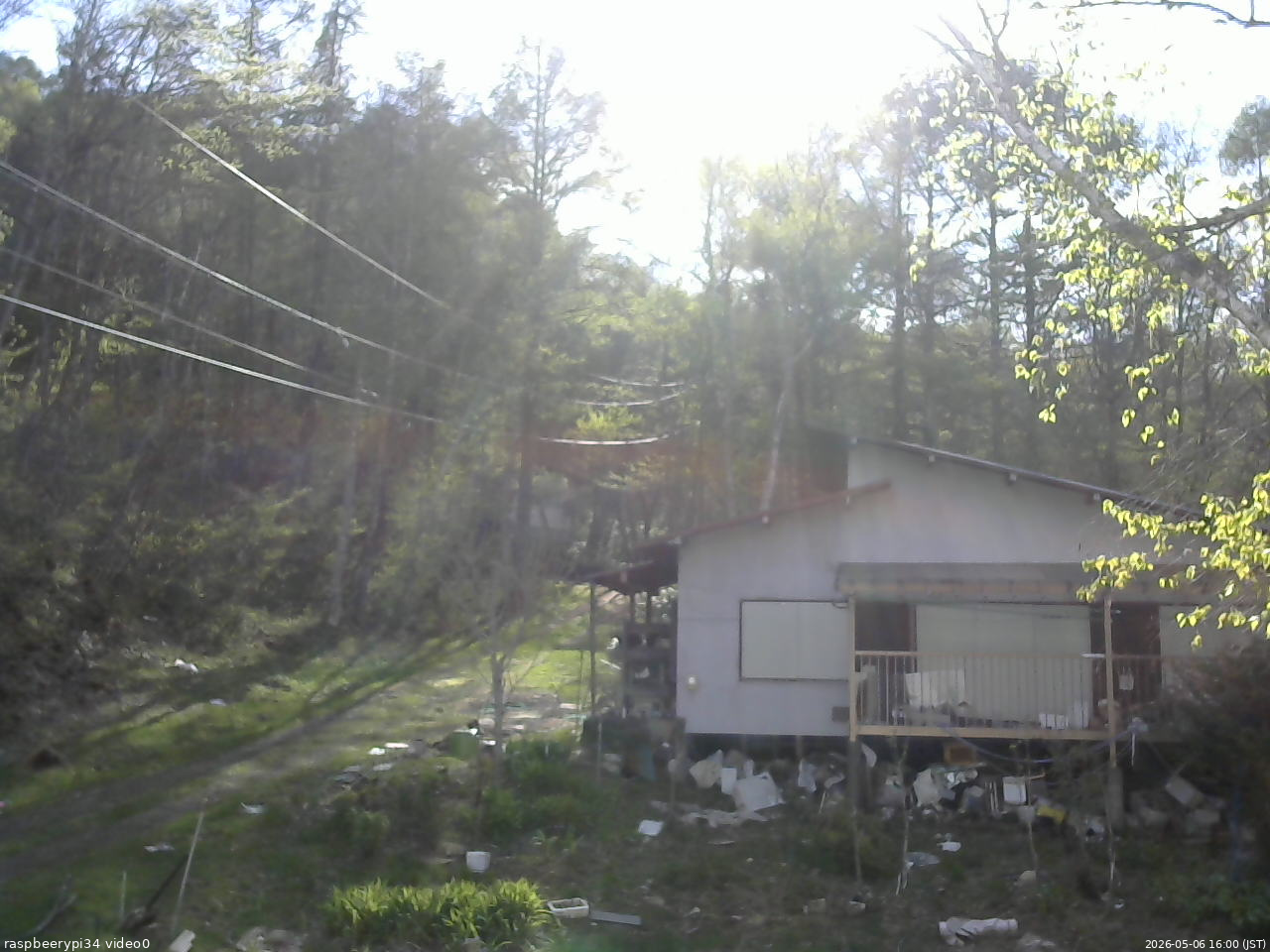 長野県菅平高原 ゆたか山荘 西側(坂上) 2026/05/06 16:00