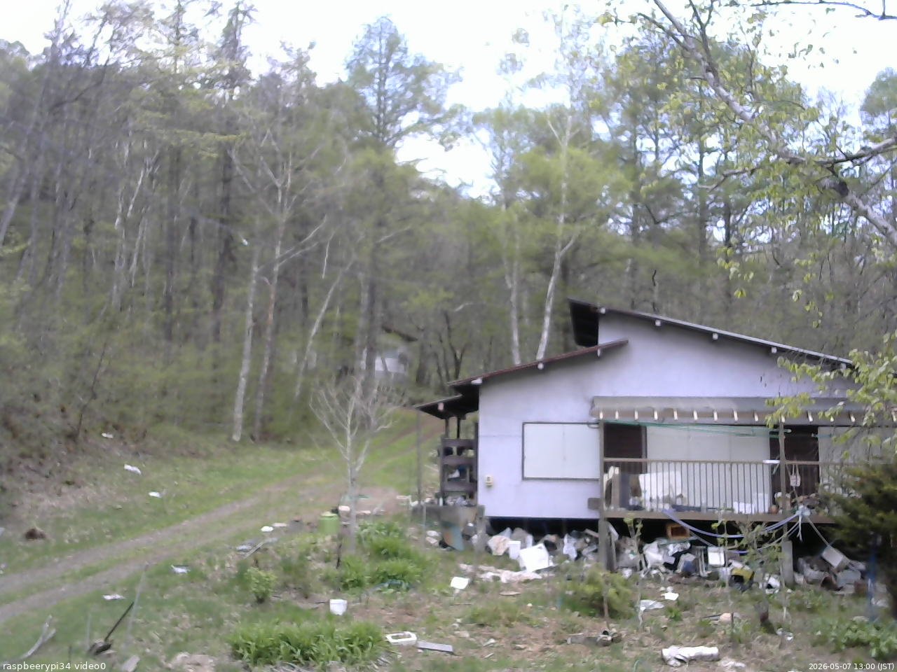 長野県菅平高原 ゆたか山荘 西側(坂上) 2026/05/07 13:00