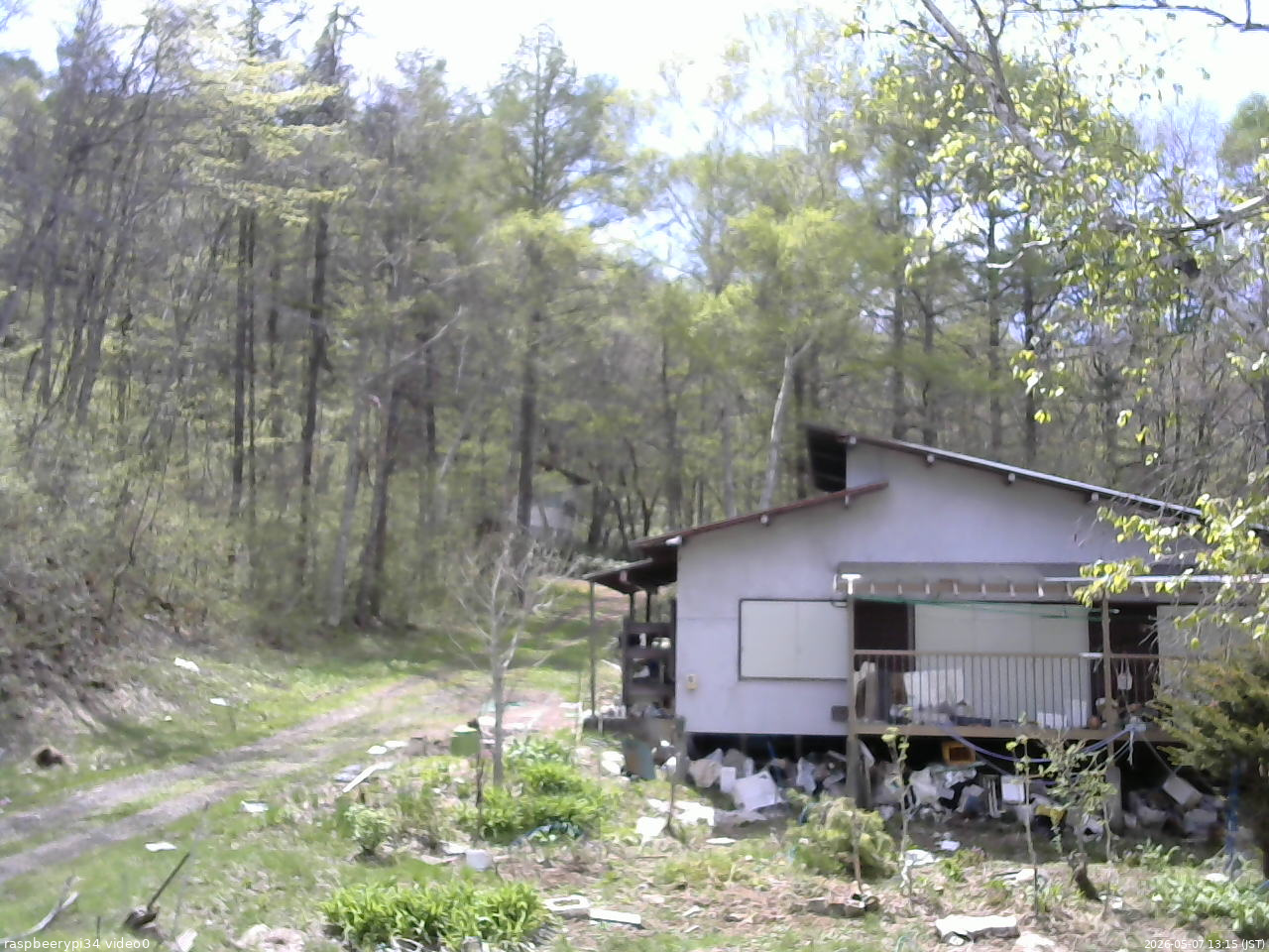 長野県菅平高原 ゆたか山荘 西側(坂上) 2026/05/07 13:15