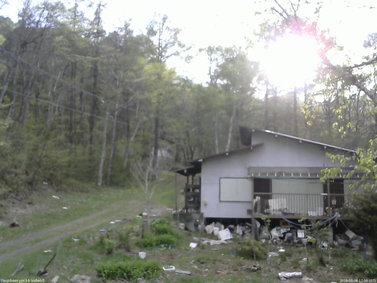 長野県菅平高原 ゆたか山荘 西側(坂上) 2026/05/08 17:00