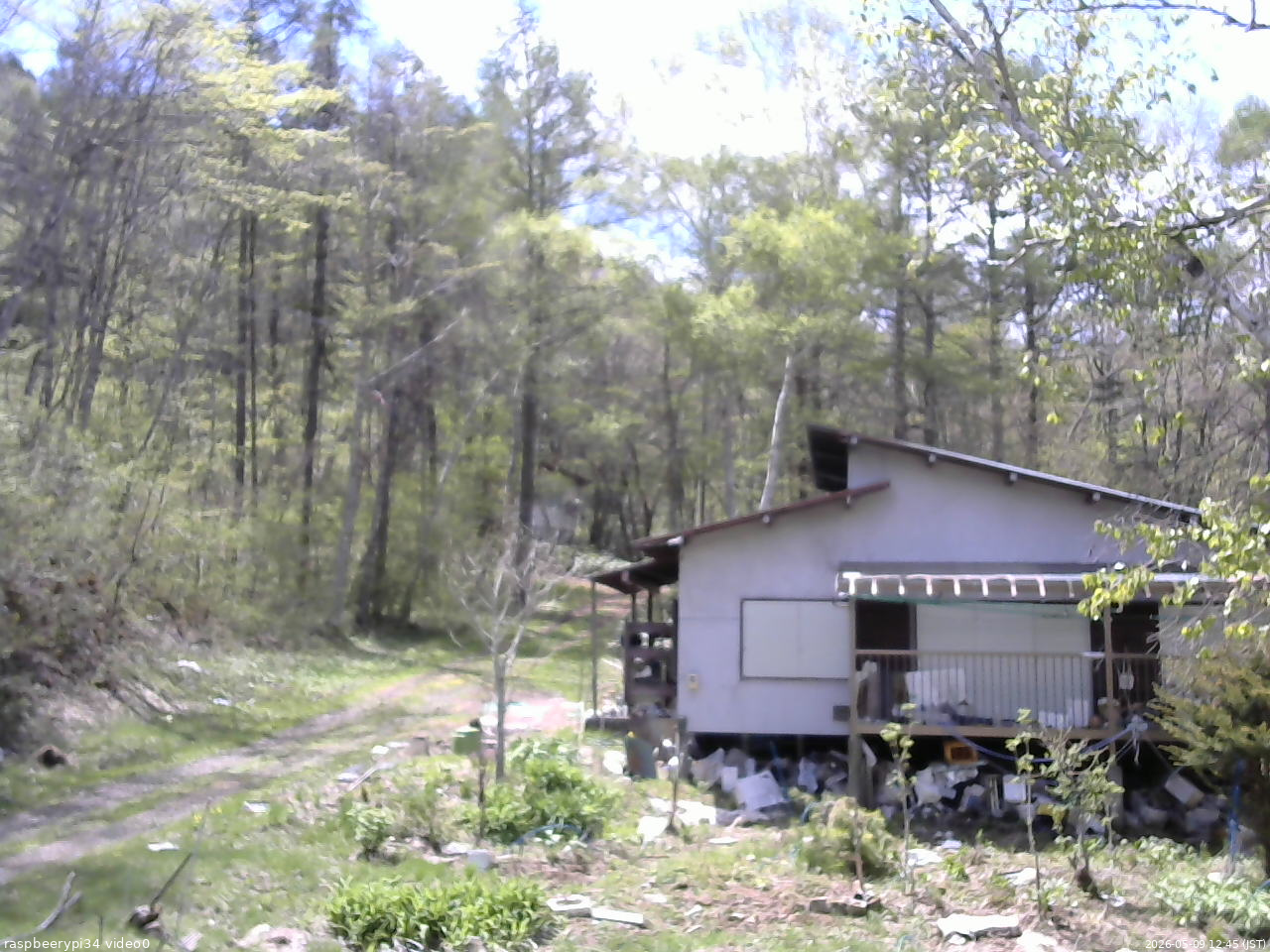 長野県菅平高原 ゆたか山荘 西側(坂上) 2026/05/09 12:45