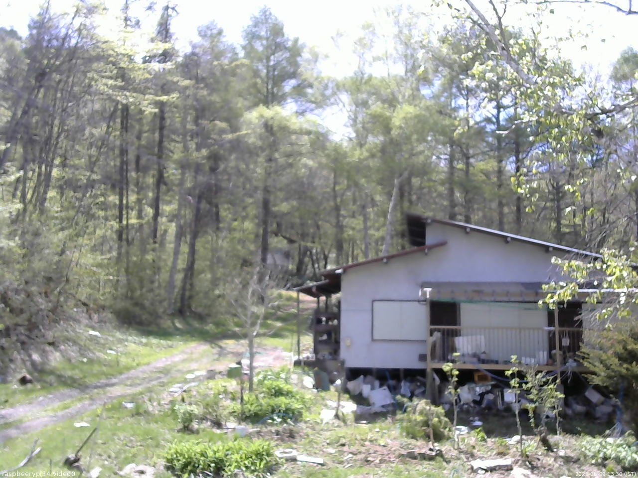 長野県菅平高原 ゆたか山荘 西側(坂上) 2026/05/09 13:30