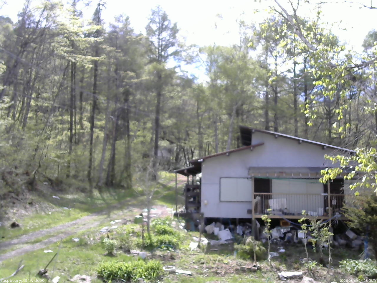 長野県菅平高原 ゆたか山荘 西側(坂上) 2026/05/09 14:15
