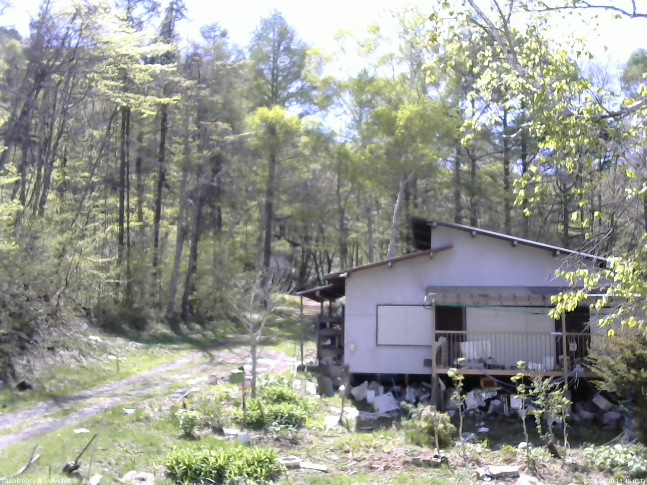 長野県菅平高原 ゆたか山荘 西側(坂上) 2026/05/10 13:45