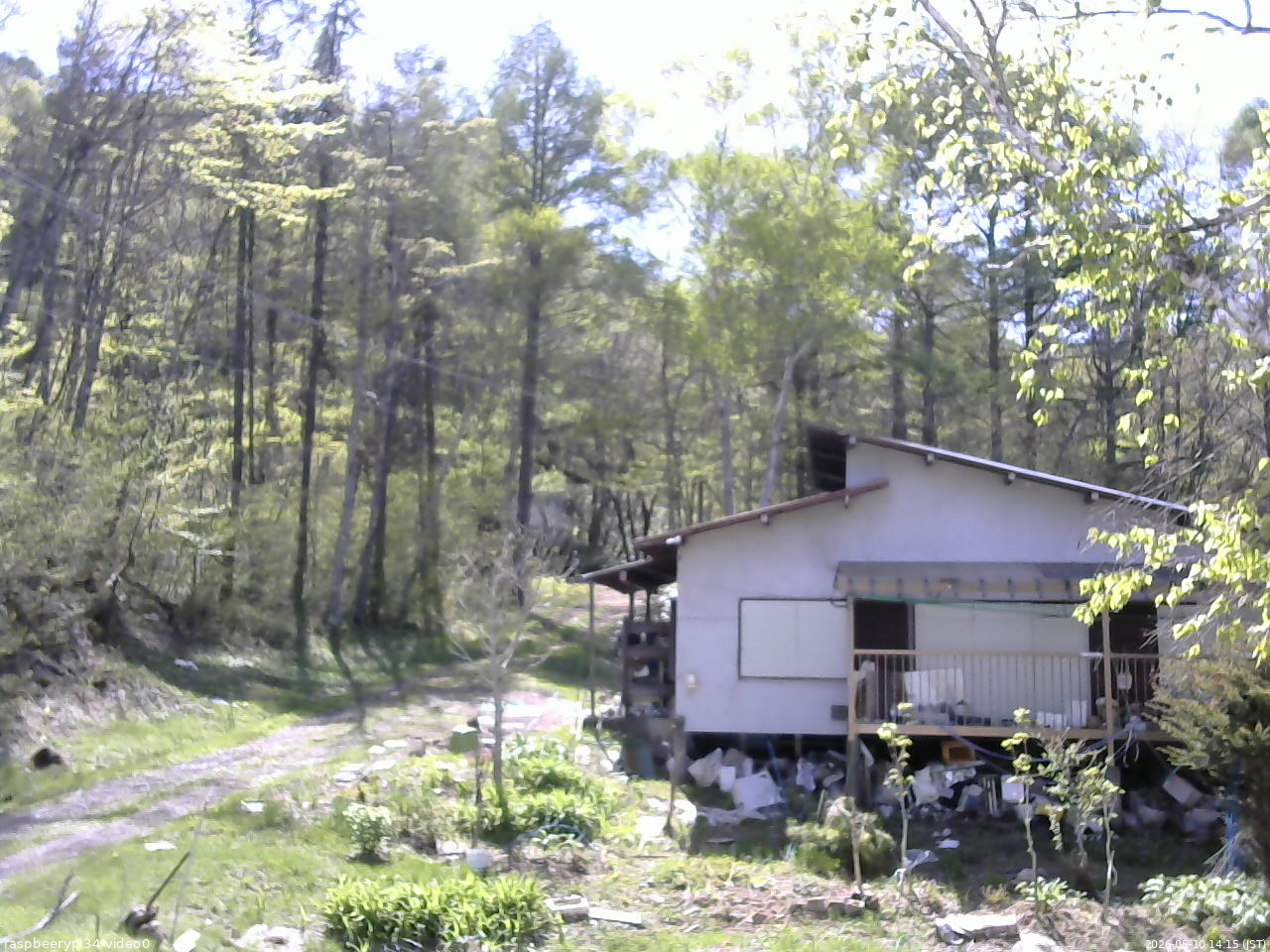 長野県菅平高原 ゆたか山荘 西側(坂上) 2026/05/10 14:15