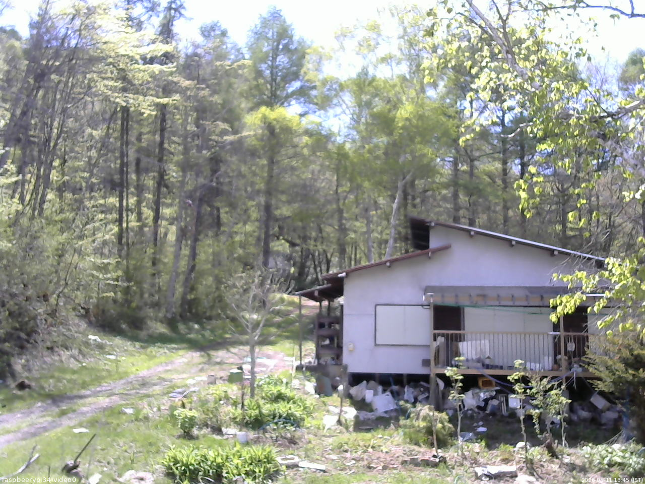 長野県菅平高原 ゆたか山荘 西側(坂上) 2026/05/11 13:45