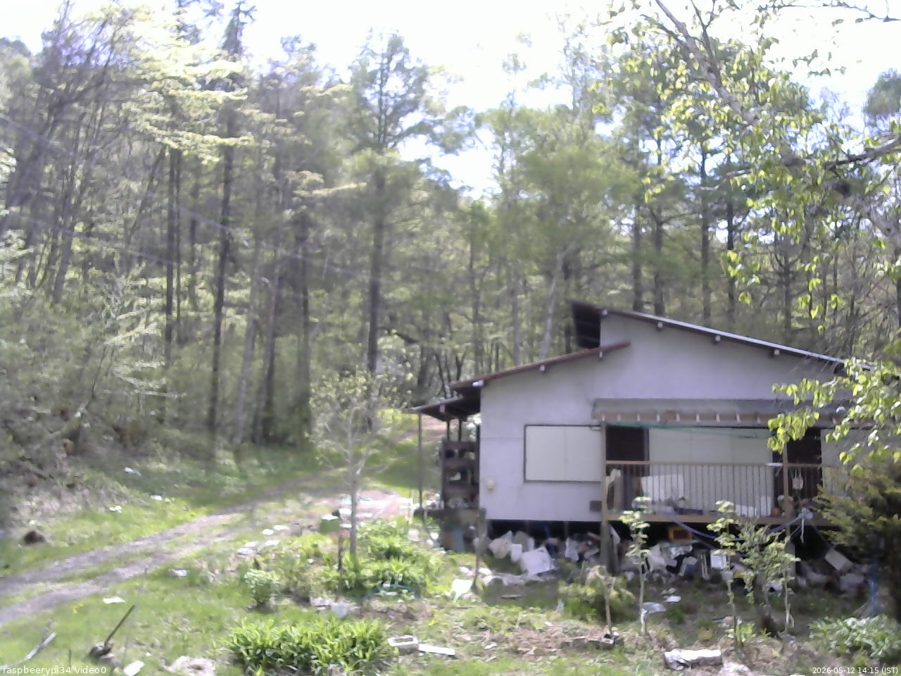 長野県菅平高原 ゆたか山荘 西側(坂上) 2026/05/12 14:15
