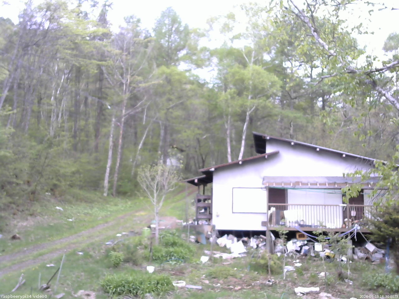 長野県菅平高原 ゆたか山荘 西側(坂上) 2026/05/13 16:30