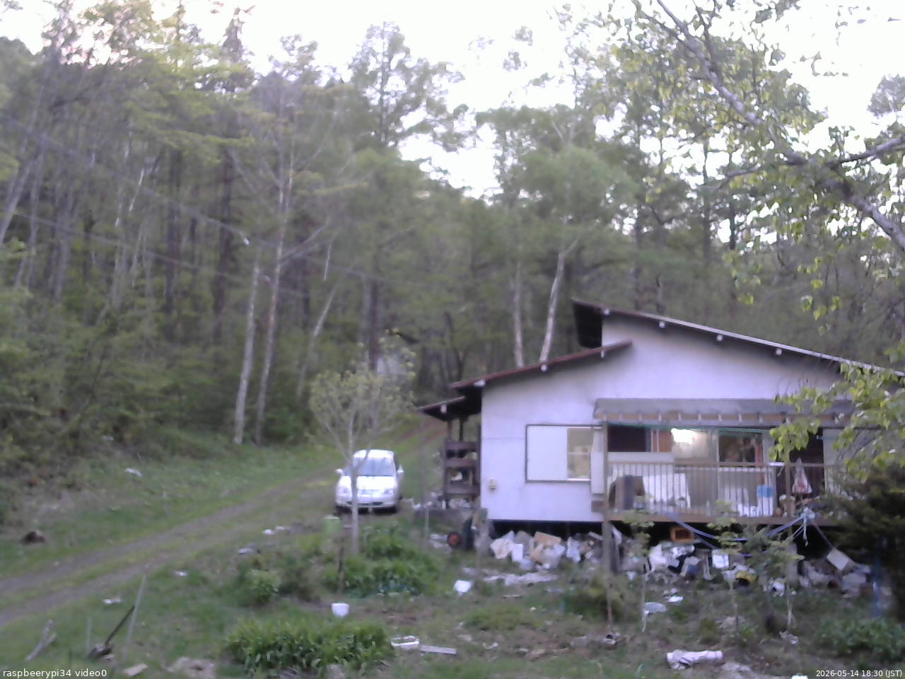 長野県菅平高原 ゆたか山荘 西側(坂上) 2026/05/14 18:30