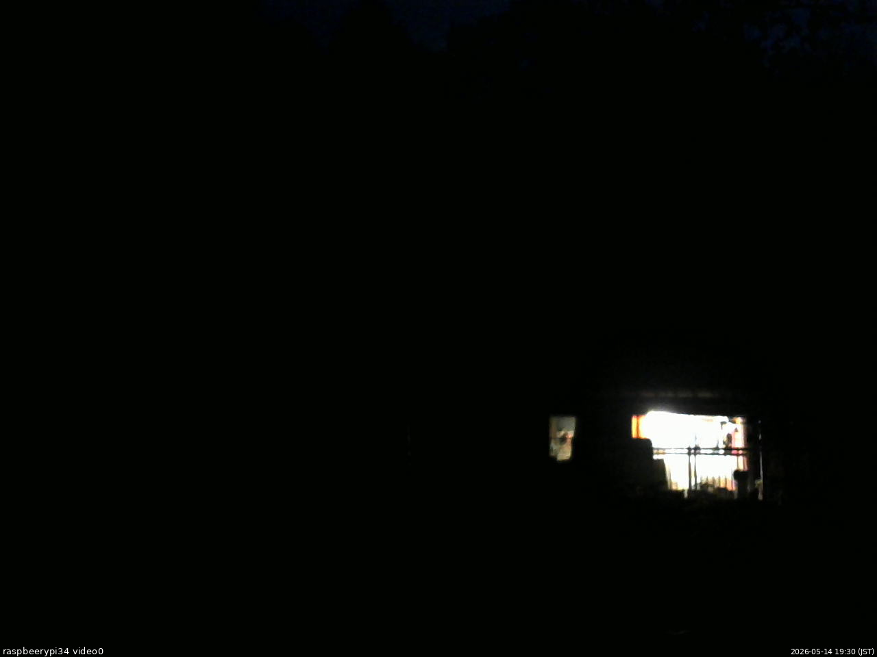 長野県菅平高原 ゆたか山荘 西側(坂上) 2026/05/14 19:30