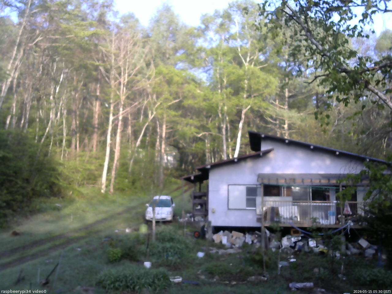 長野県菅平高原 ゆたか山荘 西側(坂上) 2026/05/15 05:30