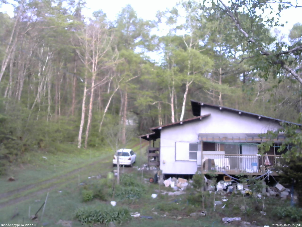 長野県菅平高原 ゆたか山荘 西側(坂上) 2026/05/16 05:15
