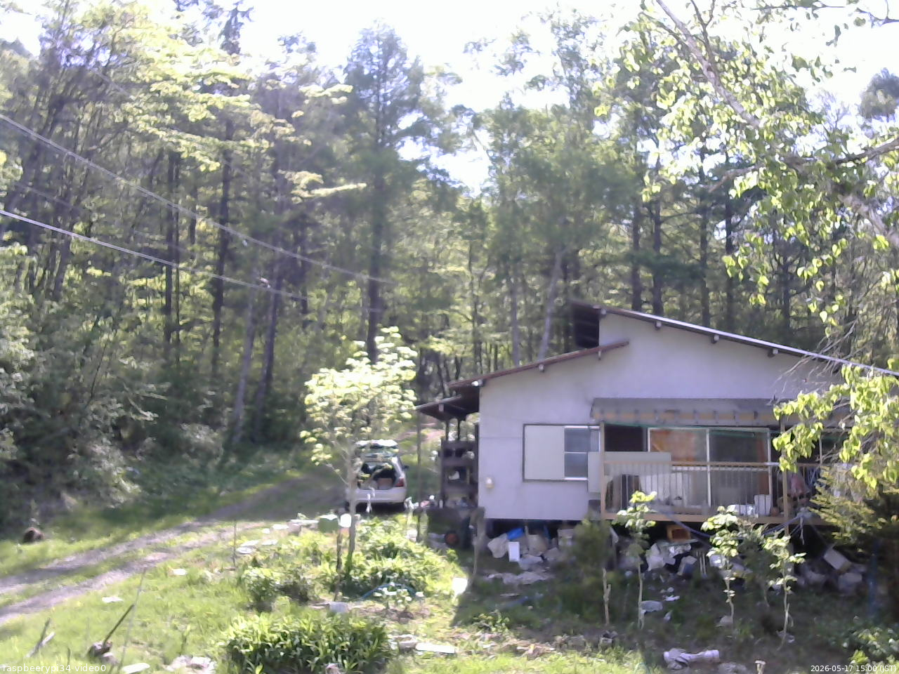 長野県菅平高原 ゆたか山荘 西側(坂上) 2026/05/17 15:00