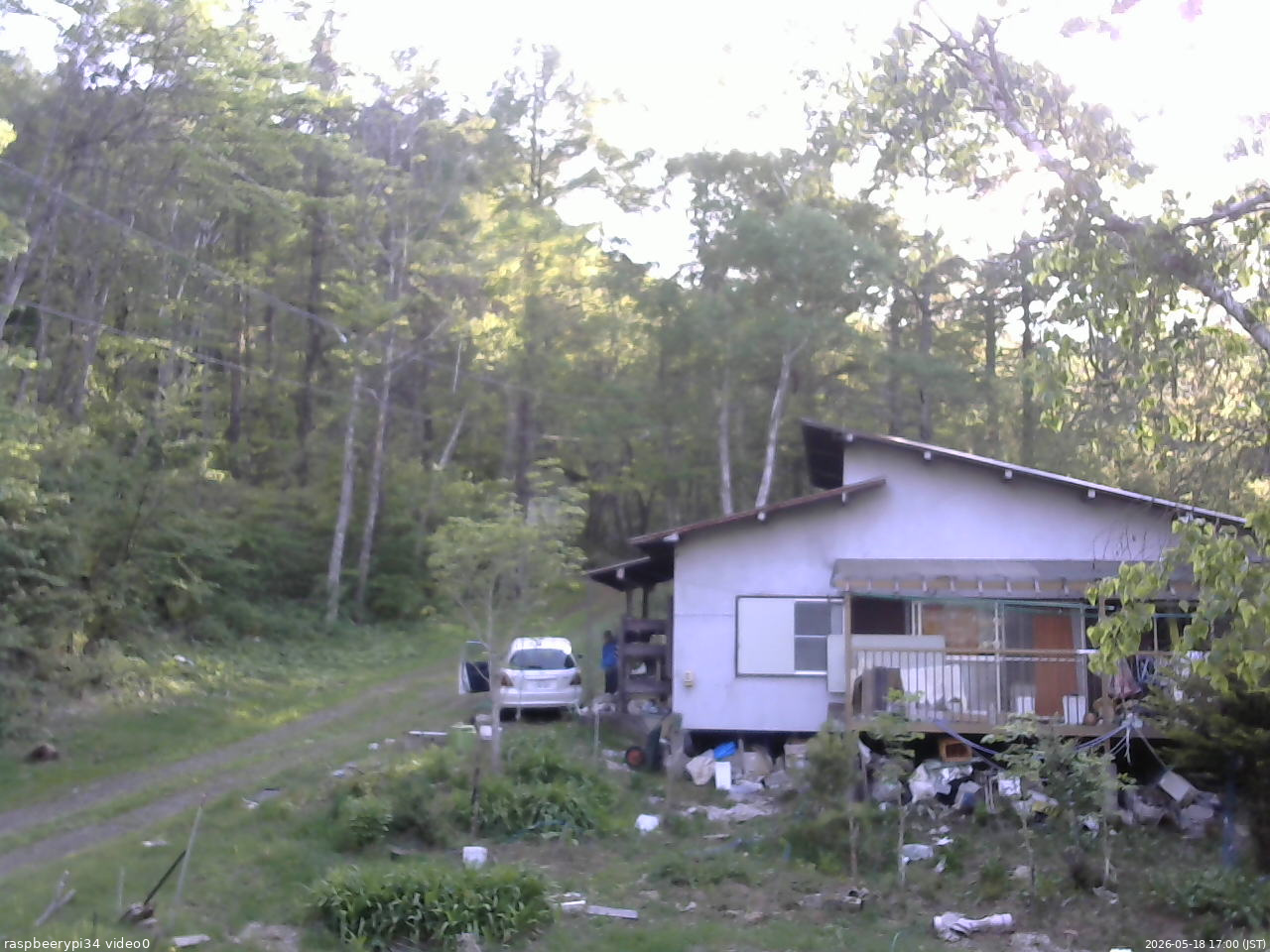 長野県菅平高原 ゆたか山荘 西側(坂上) 2026/05/18 17:00