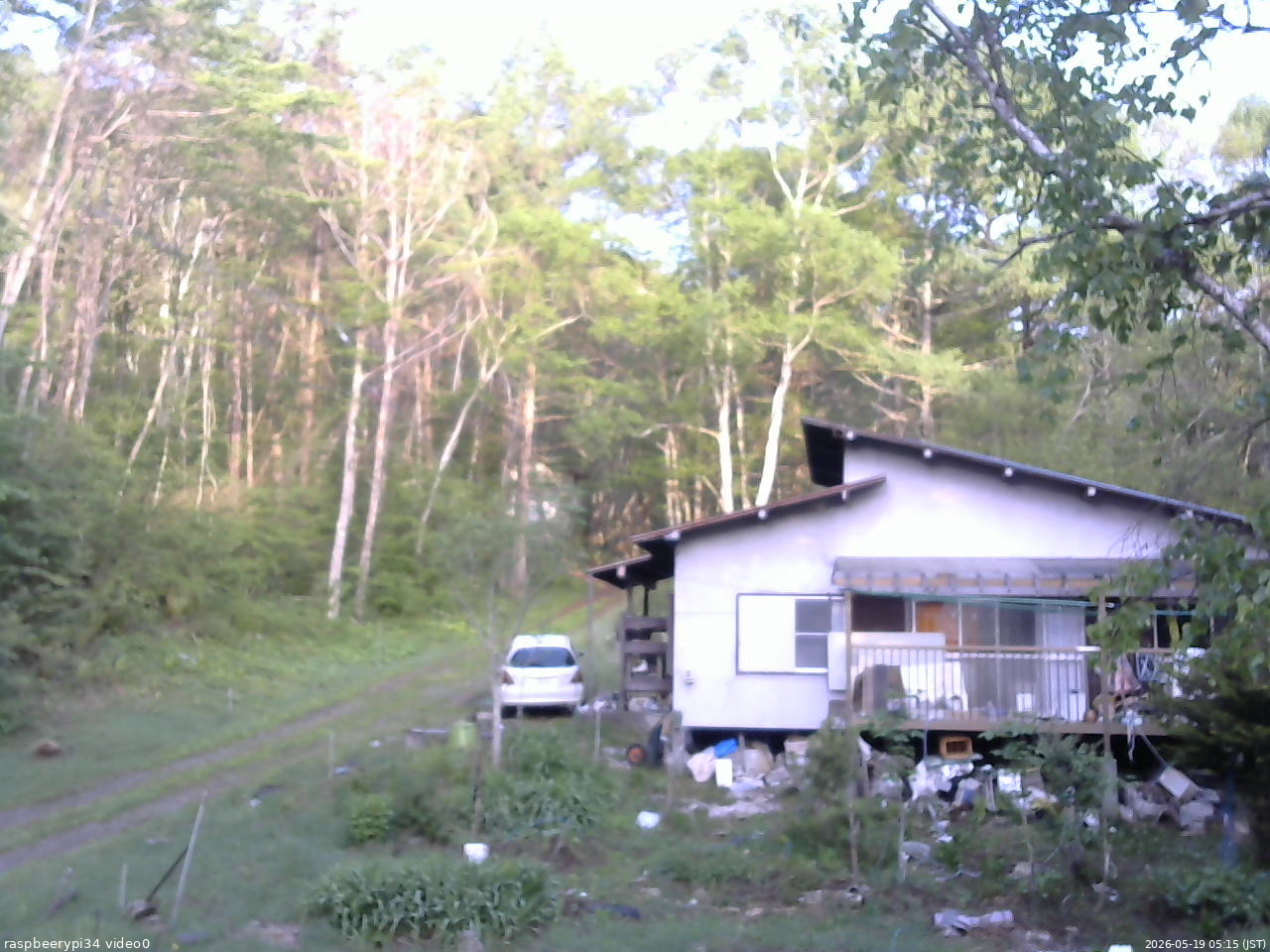 長野県菅平高原 ゆたか山荘 西側(坂上) 2026/05/19 05:15