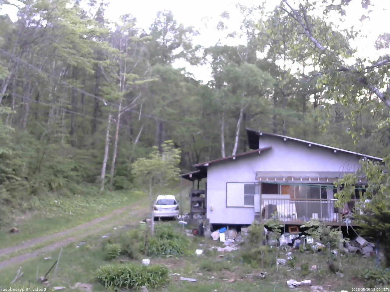 長野県菅平高原 ゆたか山荘 西側(坂上) 2026/05/19 18:00