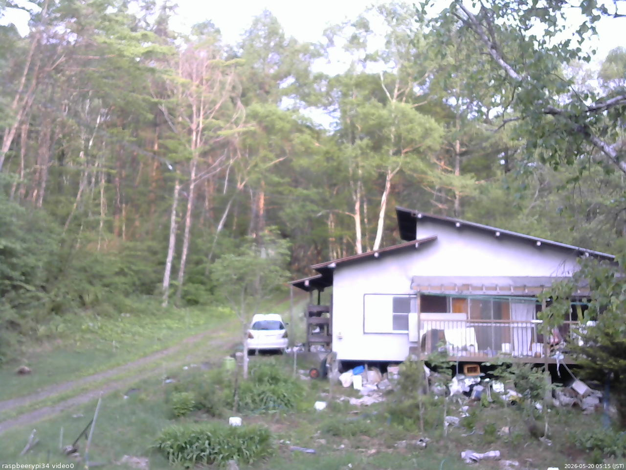 長野県菅平高原 ゆたか山荘 西側(坂上) 2026/05/20 05:15