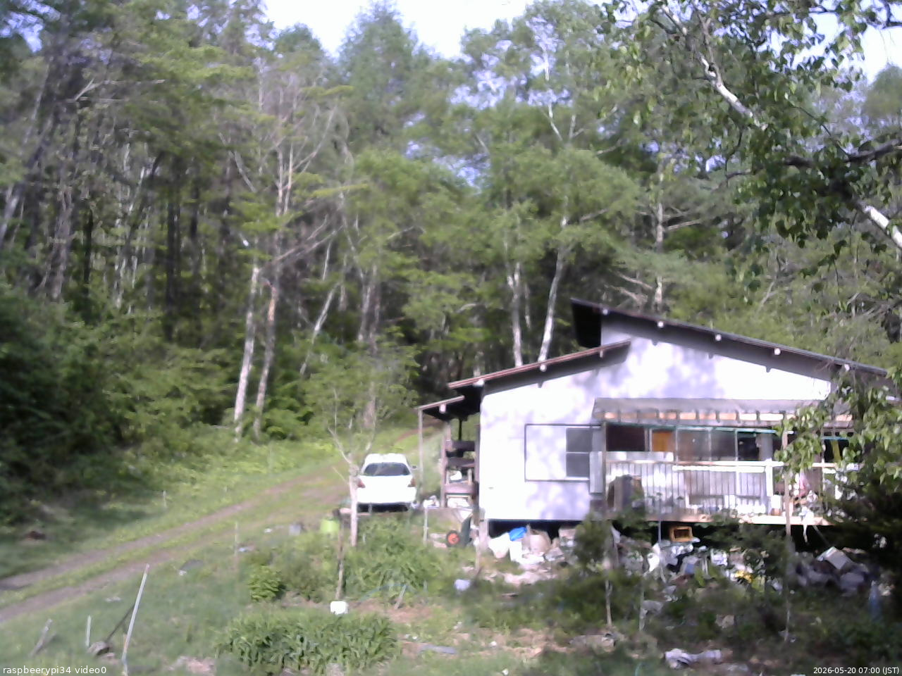 長野県菅平高原 ゆたか山荘 西側(坂上) 2026/05/20 07:00