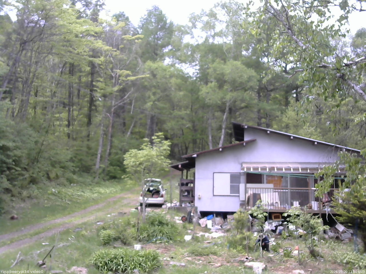 長野県菅平高原 ゆたか山荘 西側(坂上) 2026/05/20 12:00