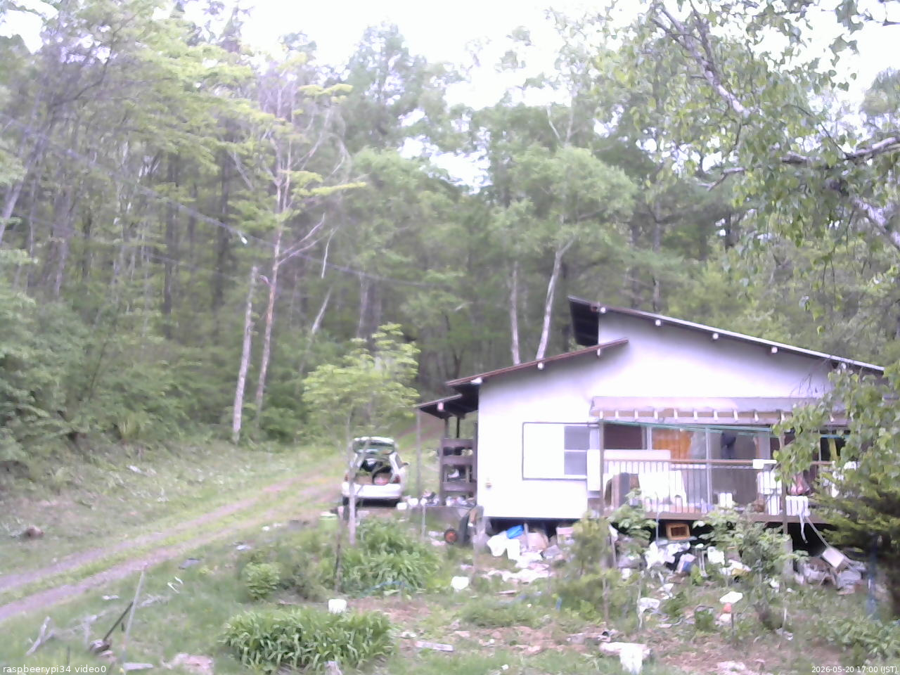 長野県菅平高原 ゆたか山荘 西側(坂上) 2026/05/20 17:00