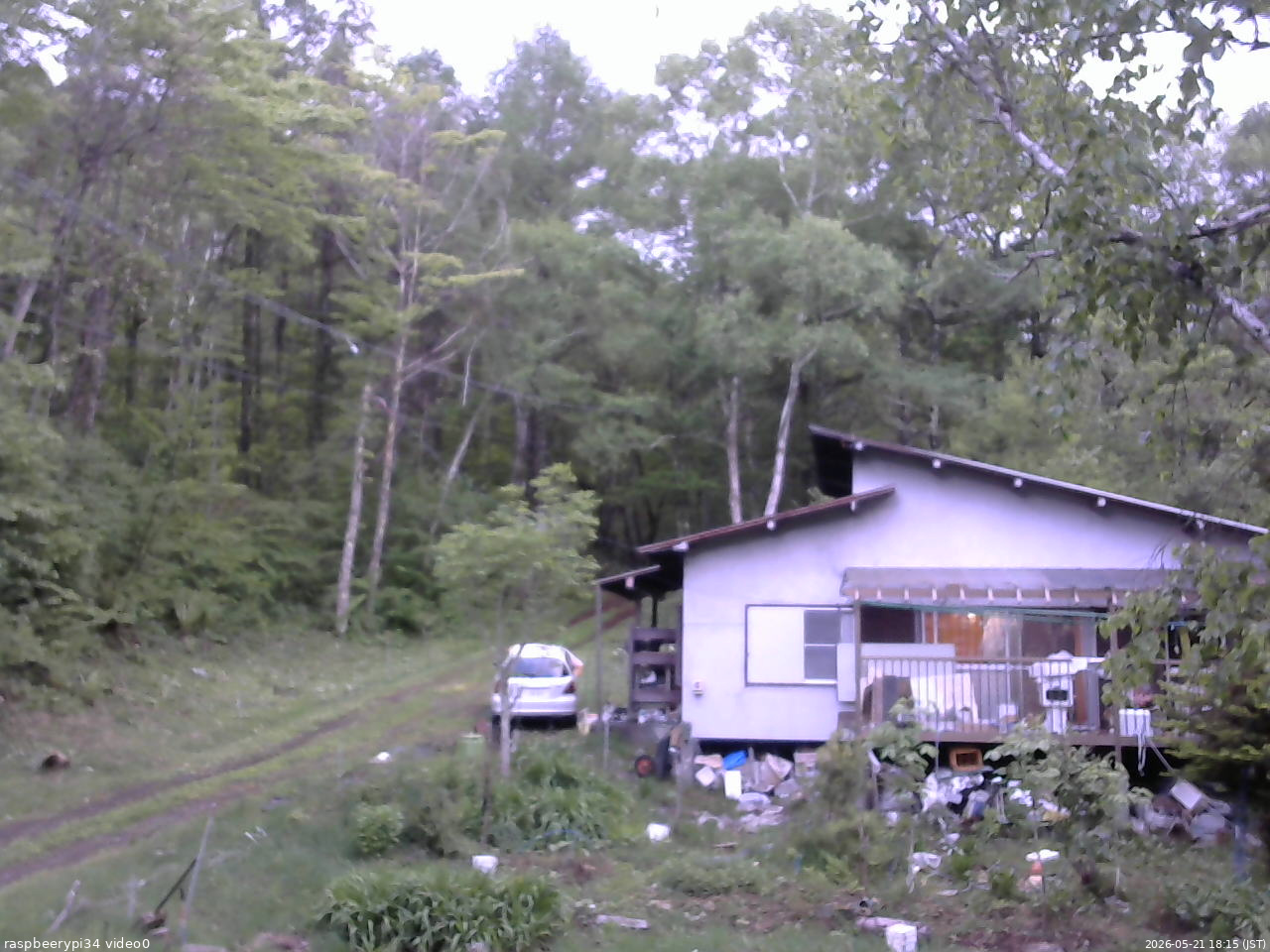 長野県菅平高原 ゆたか山荘 西側(坂上) 2026/05/21 18:15