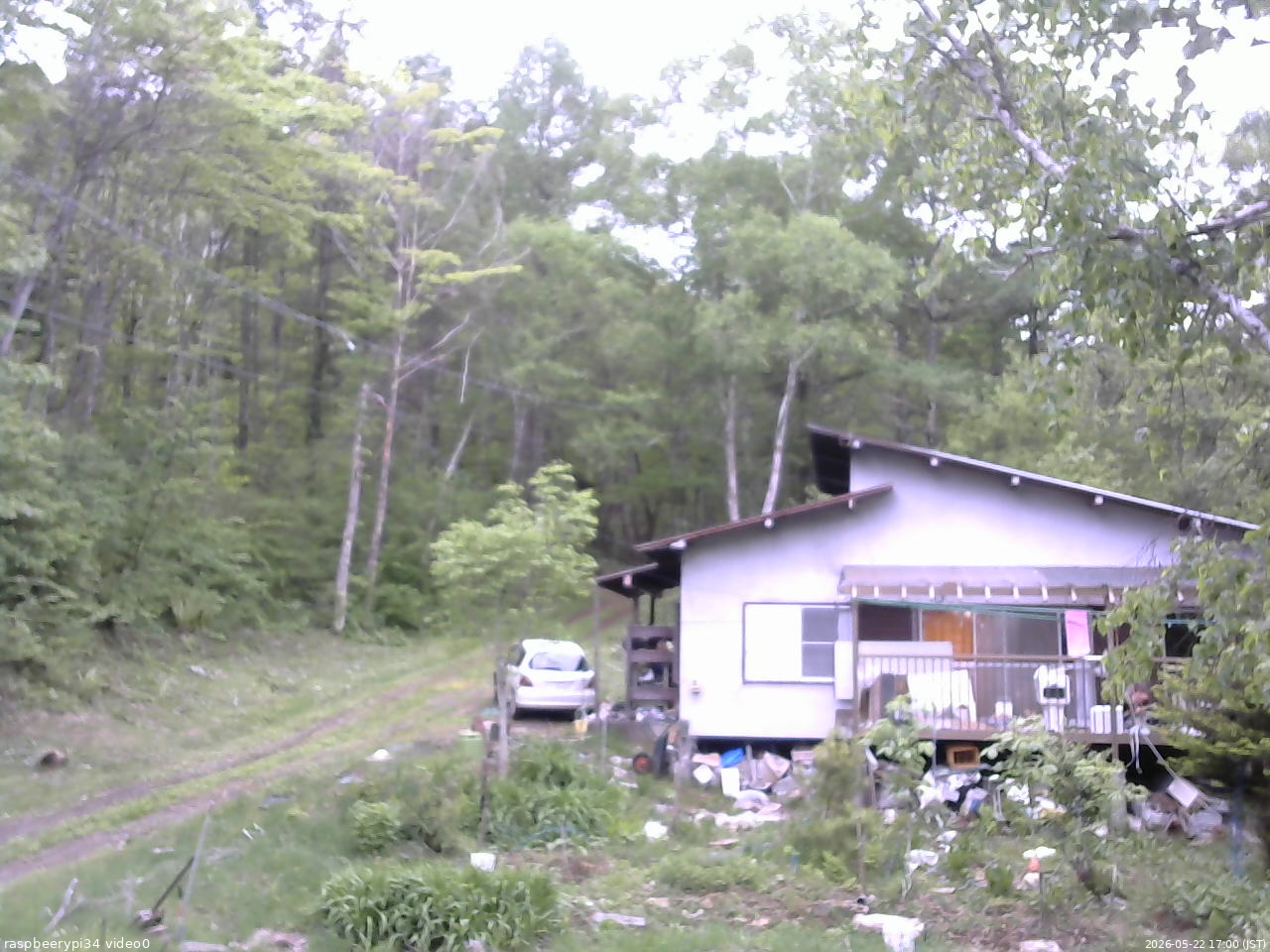 長野県菅平高原 ゆたか山荘 西側(坂上) 2026/05/22 17:00