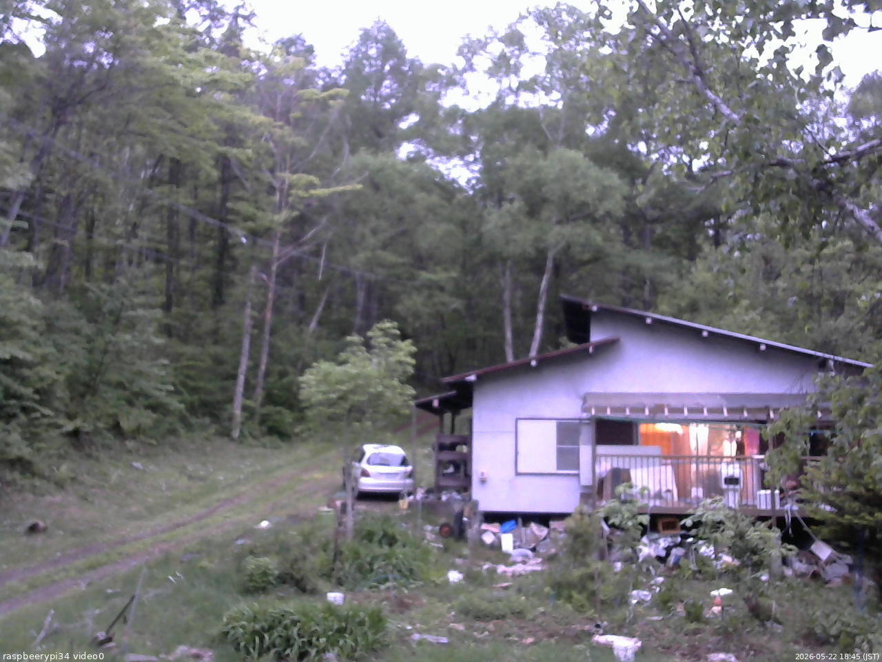長野県菅平高原 ゆたか山荘 西側(坂上) 2026/05/22 18:45