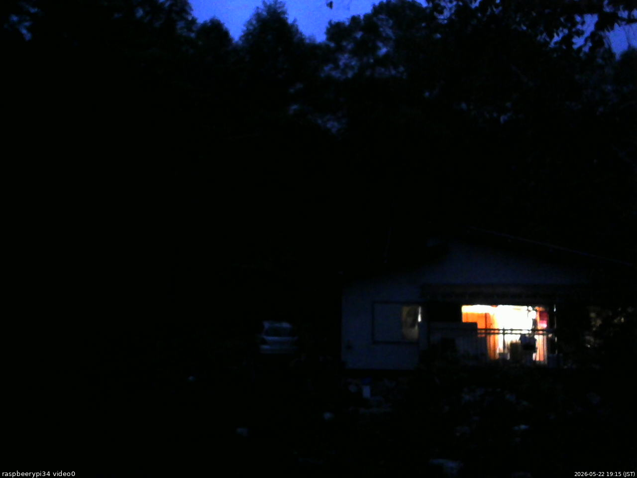 長野県菅平高原 ゆたか山荘 西側(坂上) 2026/05/22 19:15