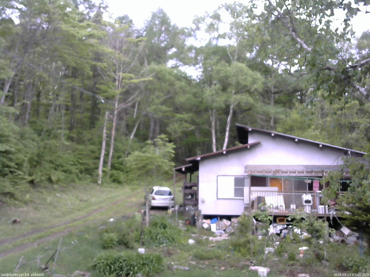 長野県菅平高原 ゆたか山荘 西側(坂上) 2026/05/23 07:45