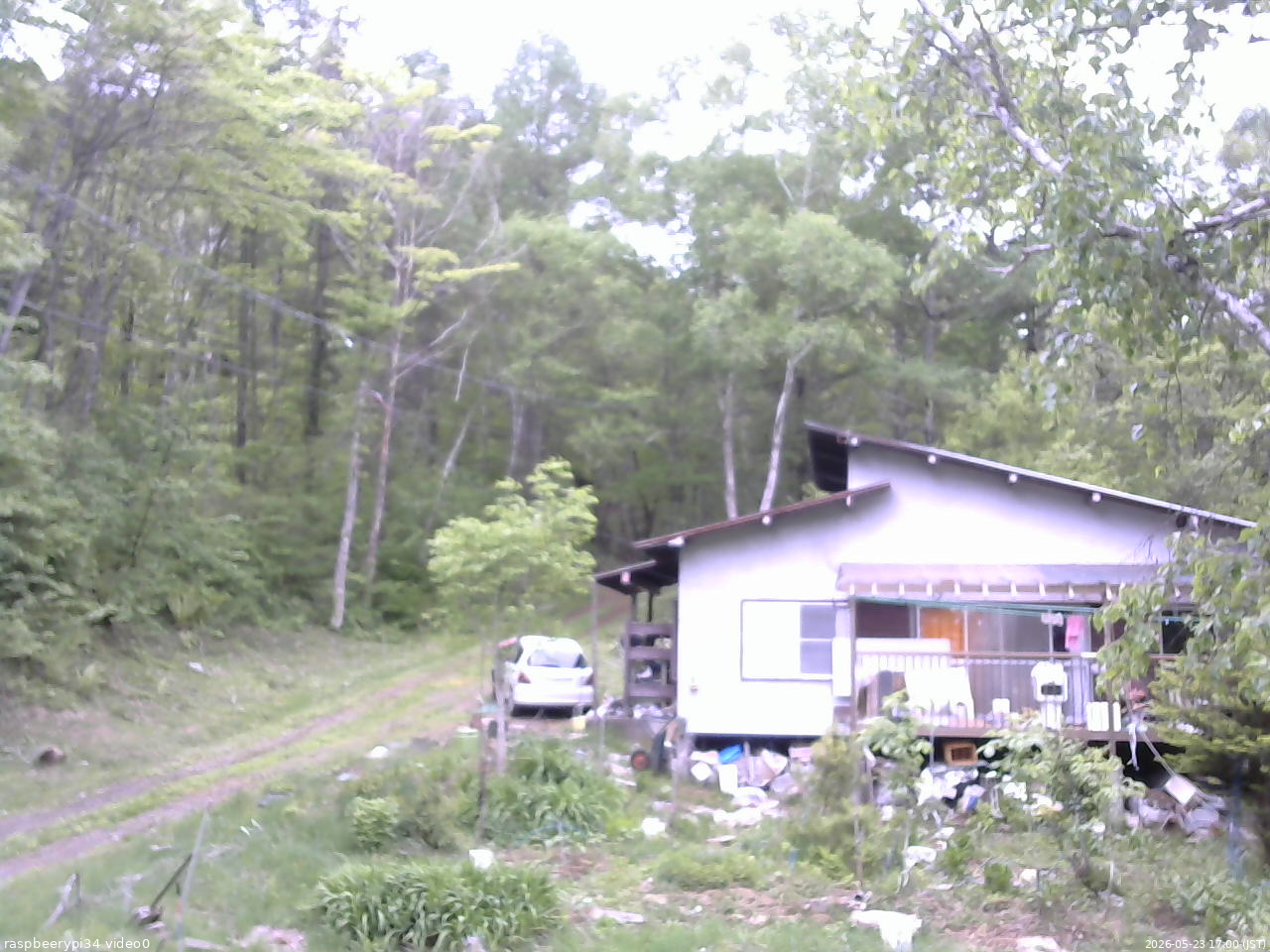長野県菅平高原 ゆたか山荘 西側(坂上) 2026/05/23 17:00