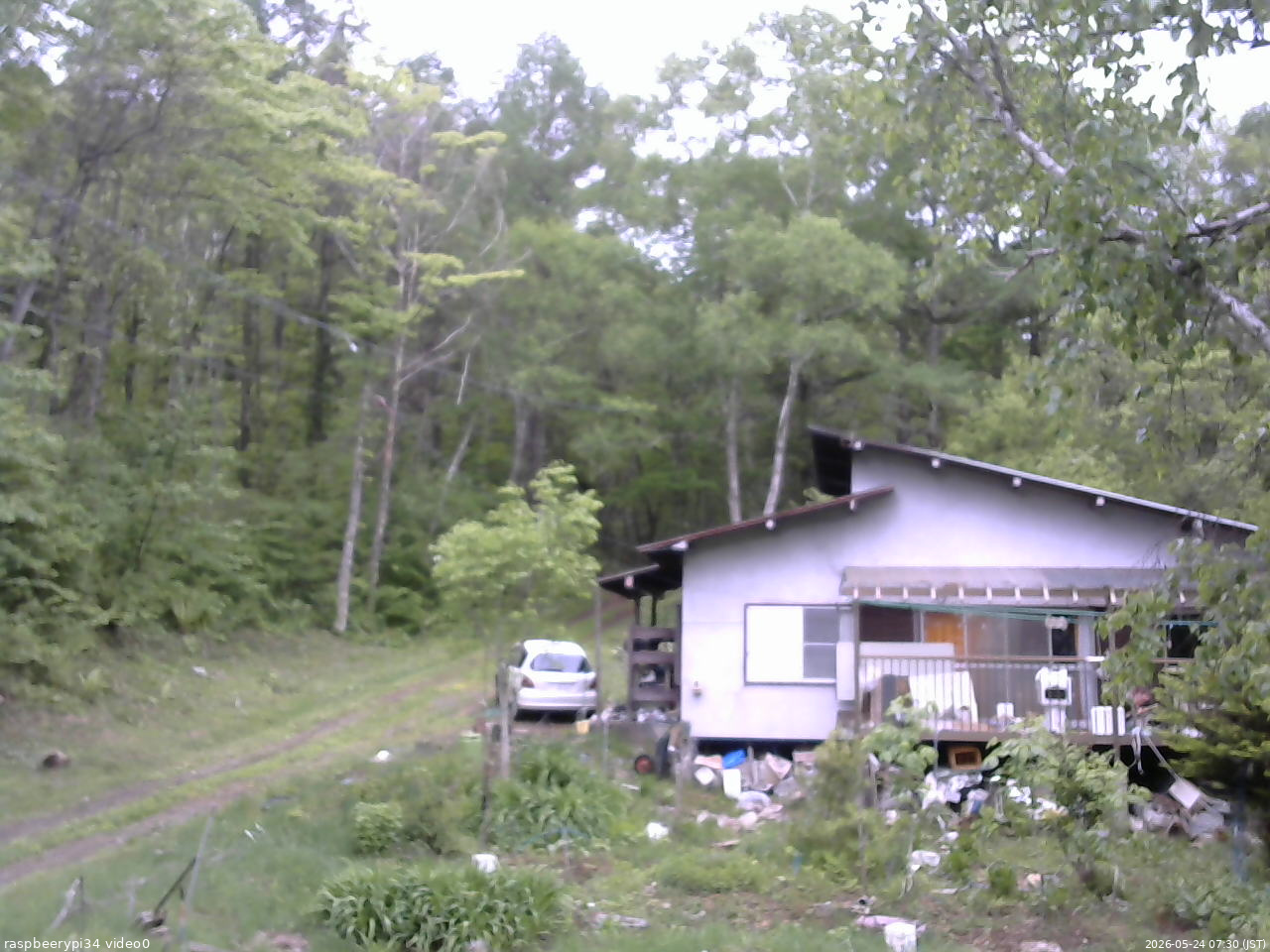 長野県菅平高原 ゆたか山荘 西側(坂上) 2026/05/24 07:30