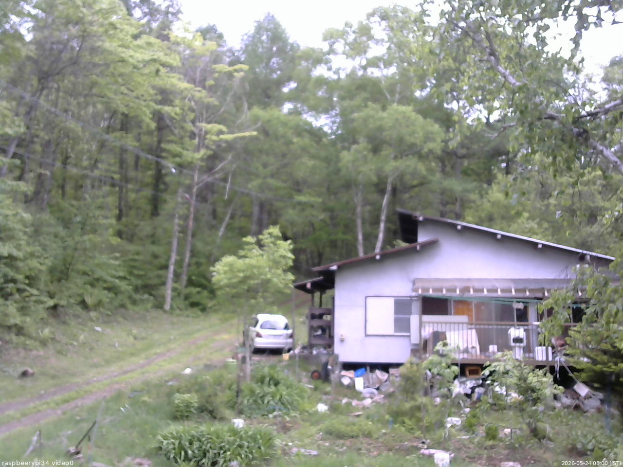 長野県菅平高原 ゆたか山荘 西側(坂上) 2026/05/24 08:00