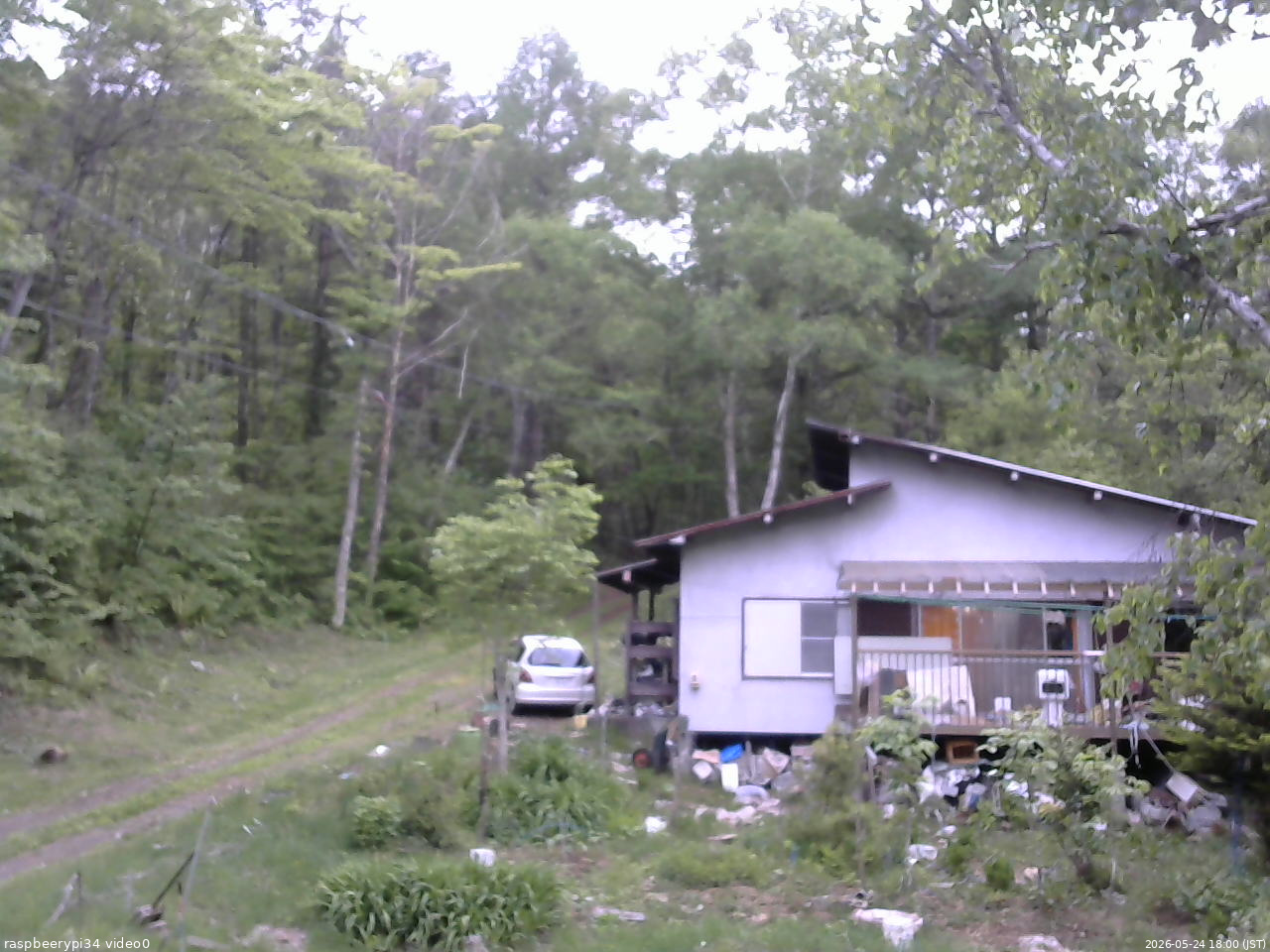 長野県菅平高原 ゆたか山荘 西側(坂上) 2026/05/24 18:00