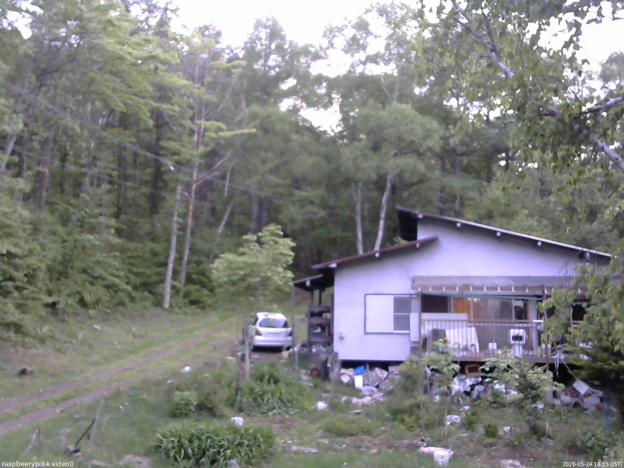 長野県菅平高原 ゆたか山荘 西側(坂上) 2026/05/24 18:15