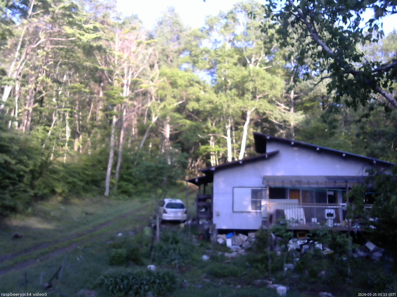 長野県菅平高原 ゆたか山荘 西側(坂上) 2026/05/25 05:15